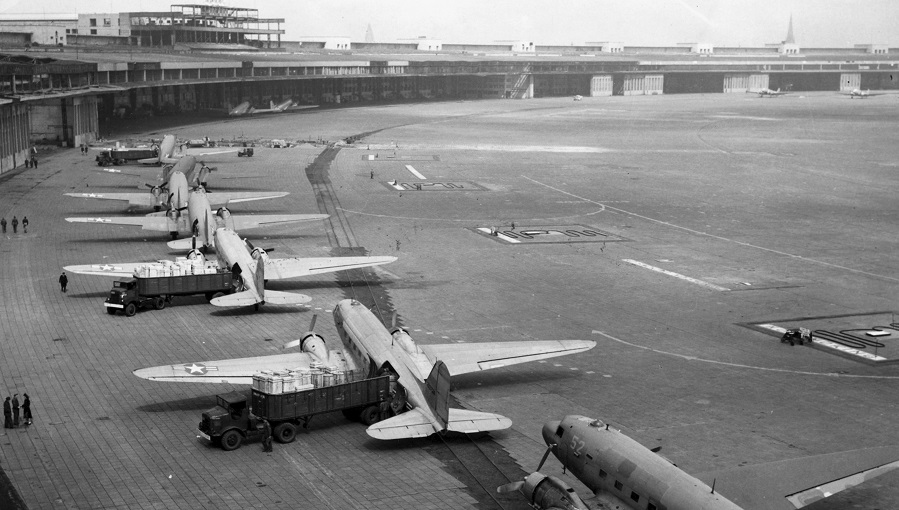 Tempelhof, La madre de todos los aeropuertos